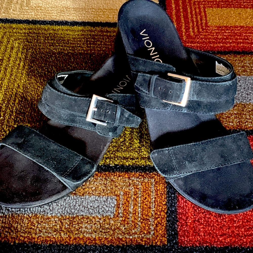 Vionic wedge, sandals, size 7
